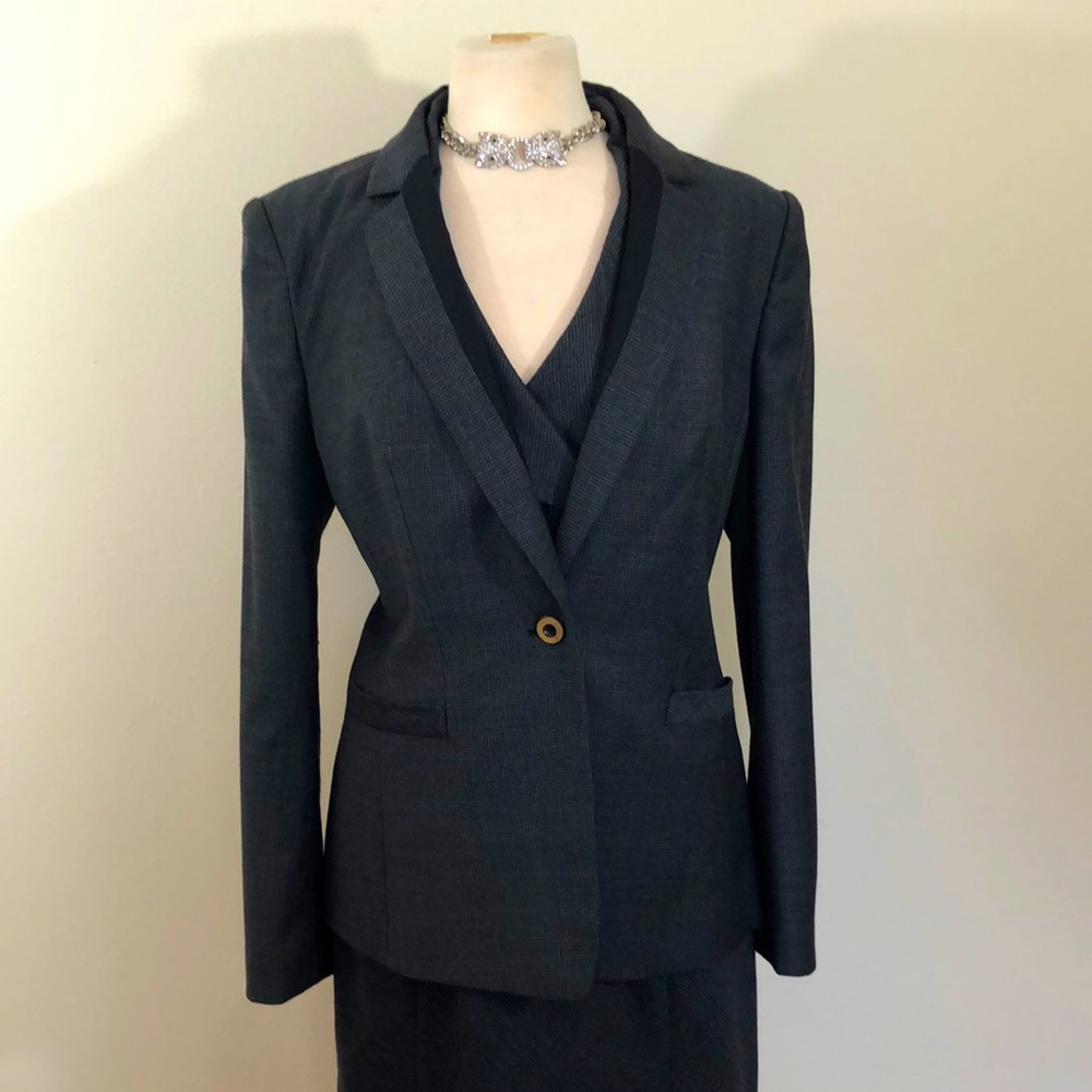 $895 Ted Baker Office Chic Dress and Jacket Suit - Picture 2 of 7